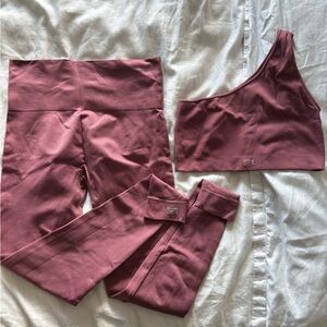 SET Active Mauve Workout Set